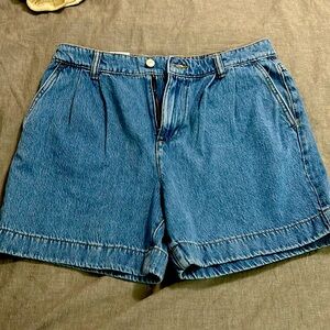 NWT Joe Fresh denim shorts in size 29